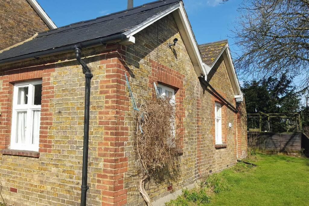 Converted Bungalow In Bexley Londres Exterior foto
